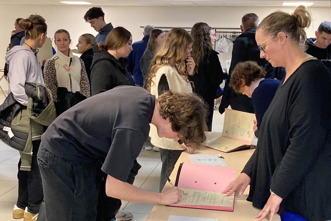 A Sanary, 300 euros de bourse au permis en échange d’un comportement exemplaire de ces jeunes