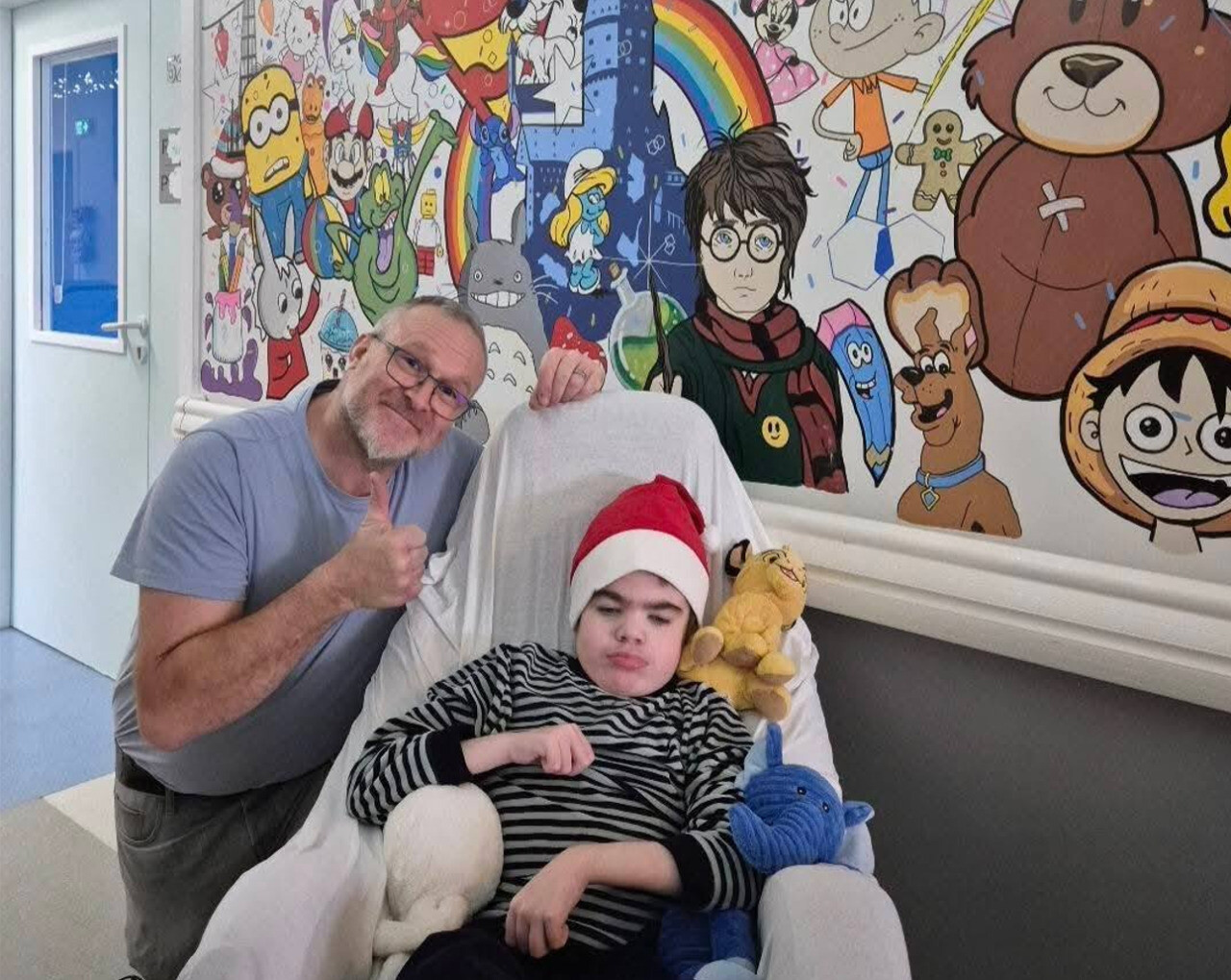 Gendarme et dessinateur, Stéphane a peint une grande fresque pour les enfants hospitalisés au CHU de Rouen