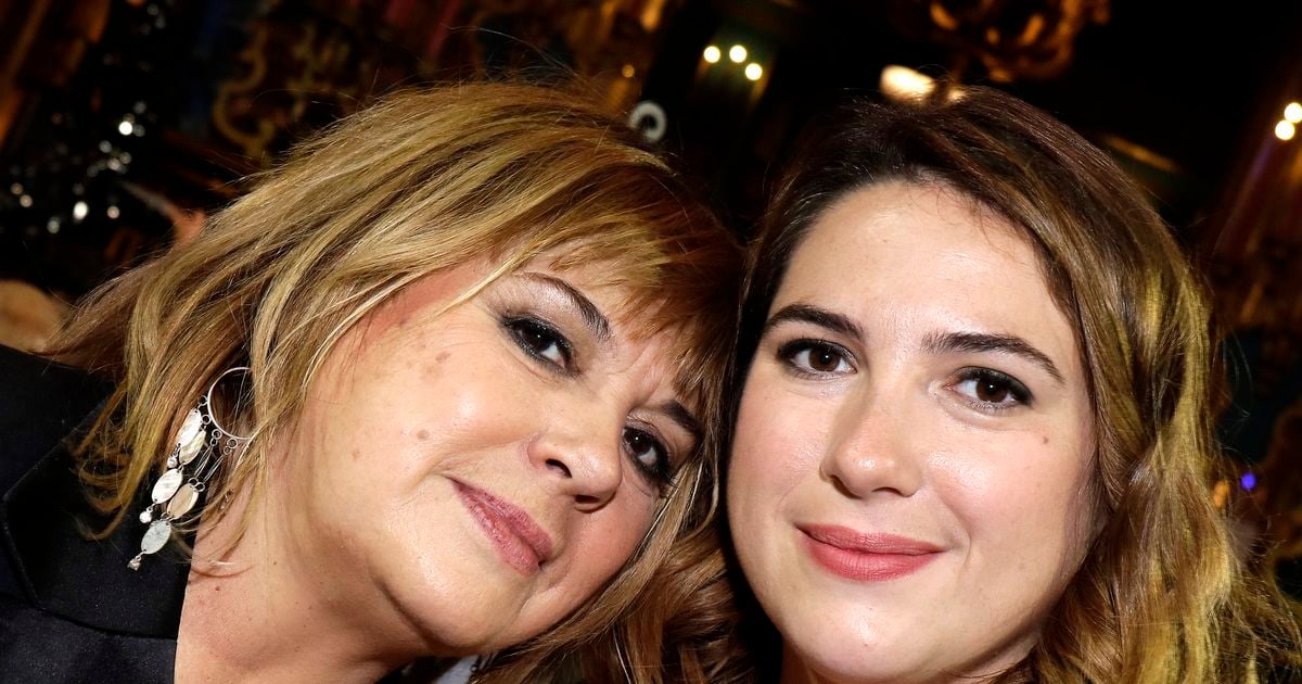 Michèle Bernier perd ses moyens en plateau face à sa fille Charlotte, la fille née de sa relation avec Bruno Gaccio