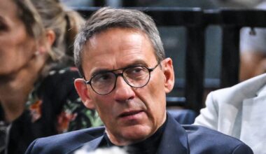 “Me mettaient la main aux fesses” : Julien Courbet sans filtre sur ce qu’il se passe réellement hors-émission