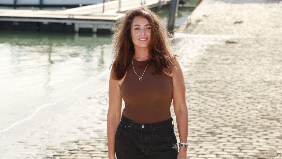 sa demi-soeur a été adoptée par une star de la cha ...