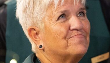 EXCLU. Mimie Mathy toujours aux Enfoirés en 2026 ? "Je pense qu'o ...