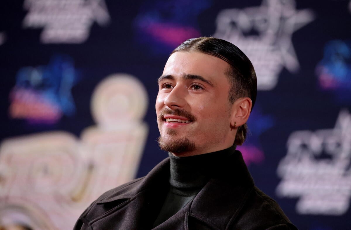 Pierre Garnier se reconnaît parfaitement dans une chanson d’Héléna et il ne s’en cache pas !