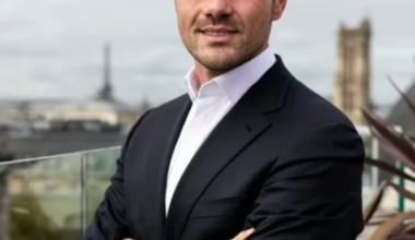 La Mairie de Paris lorgne le BHV, son patron dans la tourmente