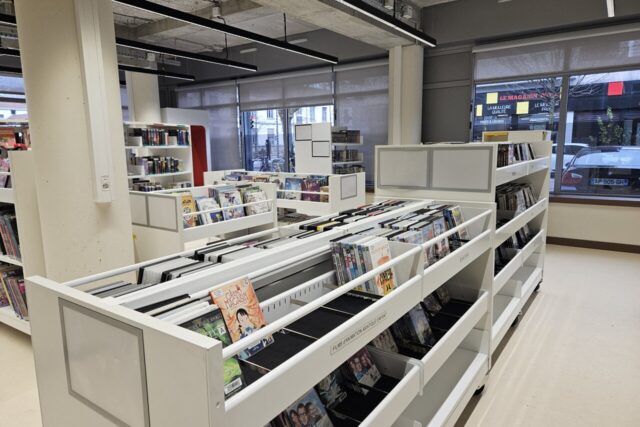La bibliothèque temporaire Chantal-Mauduit à Grenoble va ouvrir le 9 décembre, en attendant la réhabilitation complète du bâtiment d’origine, détruit dans un incendie à la voiture-bélier. (© Document remis à actu Grenoble / Ville de Grenoble)