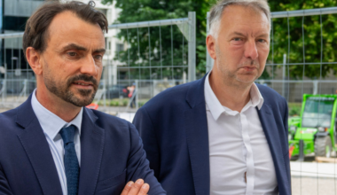 Lyon. Grégory Doucet et Bruno Bernard cachent leurs dépenses sans réelle explication