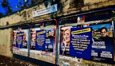 S’attaquant depuis des mois à Bryan Masson et au Rassemblement national, le contre affichage anonyme est piloté par le maire de Cagnes-sur-Mer, Louis Nègre