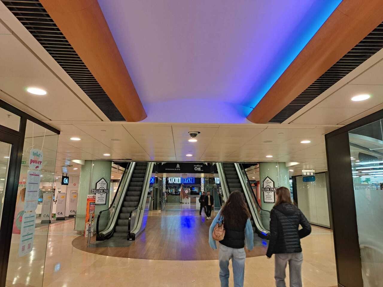 Nike, King Jouet, Edisac... Le voleur s'est librement servi dans les boutiques du centre-ville de Lille