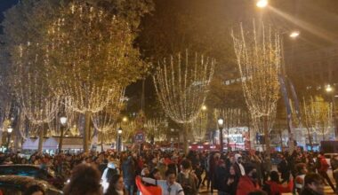 les rassemblements de supporters interdits sur les Champs-Élysées à Paris