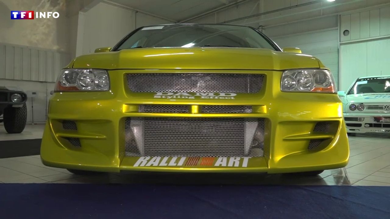 "Fast and Furious", "Taxi"... La plus grande collection française de voitures de cinéma vendue aux enchères sur Internet