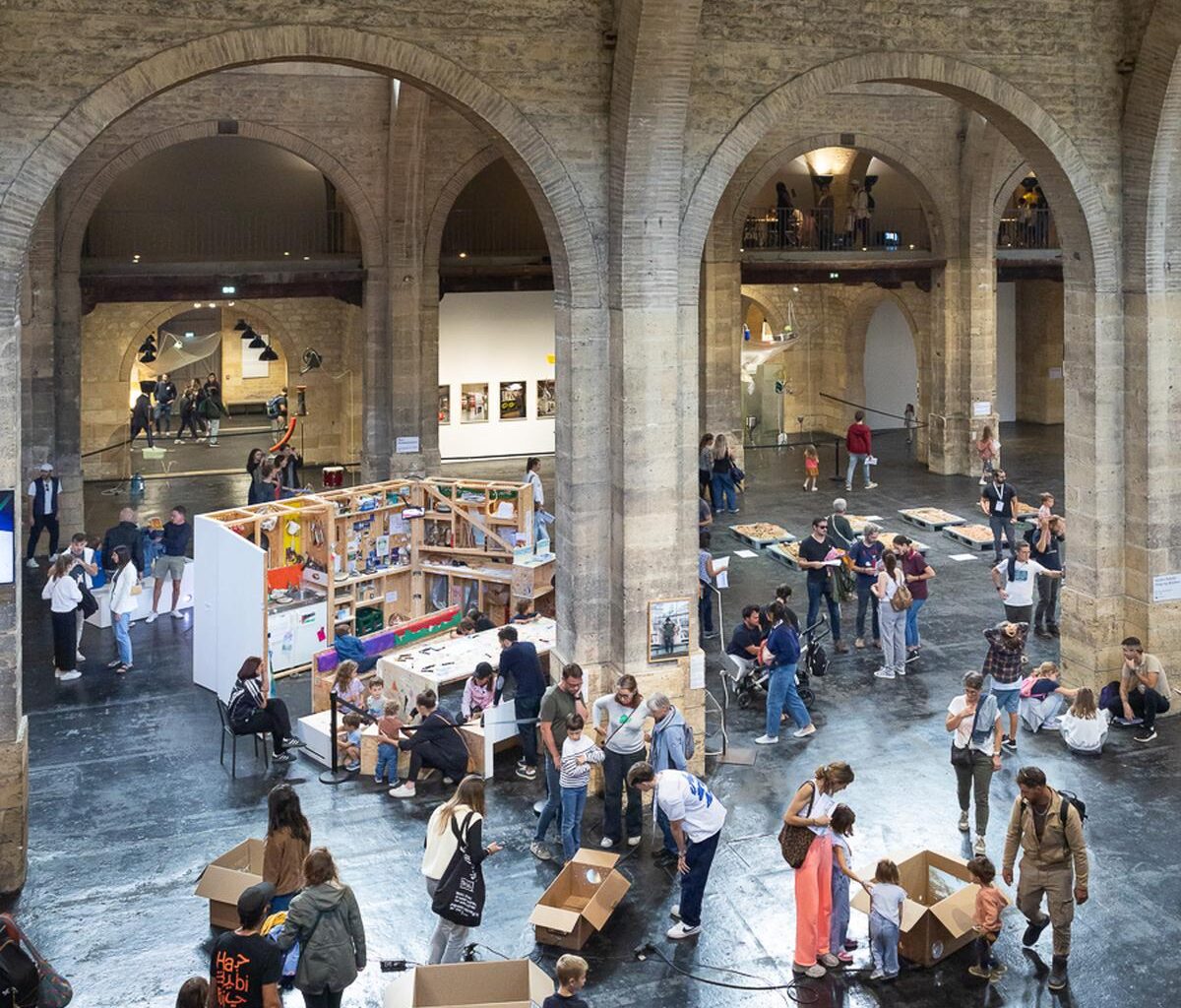 le CAPC se transforme en terrain de jeu géant pour les enfants