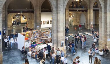 le CAPC se transforme en terrain de jeu géant pour les enfants