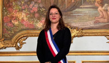 "Les gens oublient l’humain derrière l’élu"