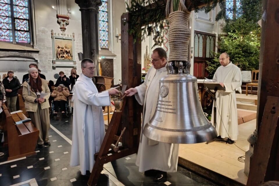 nouvelle cloche vendeville église sainte rita