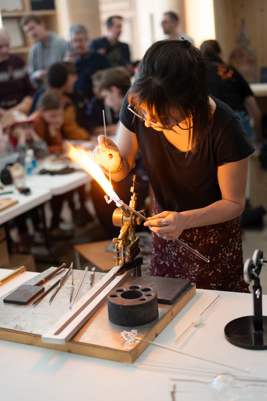 Lors des Journées européennes des Métiers d’art 2025, au château de Lunéville, de nombreux étudiants en formation Métiers d’art ont pu faire la démonstration de leur savoir-faire.