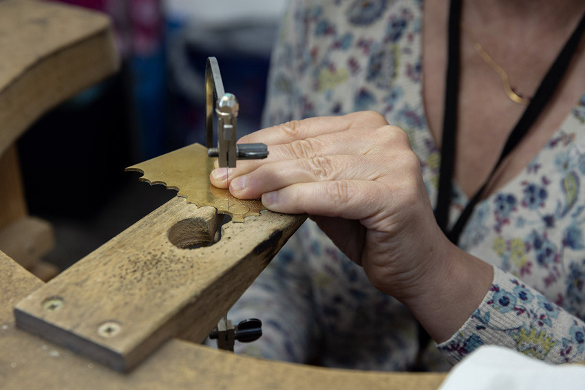 L’orfèvrerie compte parmi les nombreux domaines enseignés dans la Région. © Photo : Manon Badermann