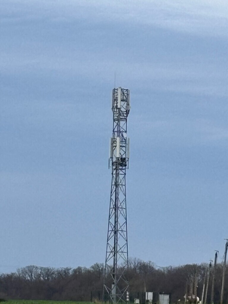 Le projet d'implantation d'une antenne de téléphonie sème la discorde dans ce village, près de Rouen