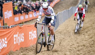 Troisième course et troisième succès de l'hiver pour Mathieu Van der Poel, indomptable dans le sable de Coyxde