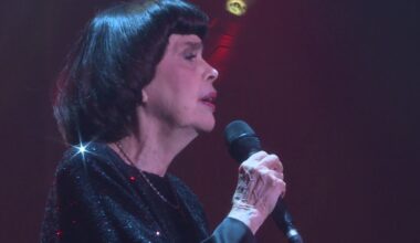 Mireille Mathieu à guichets fermés à Avignon, sa ville natale