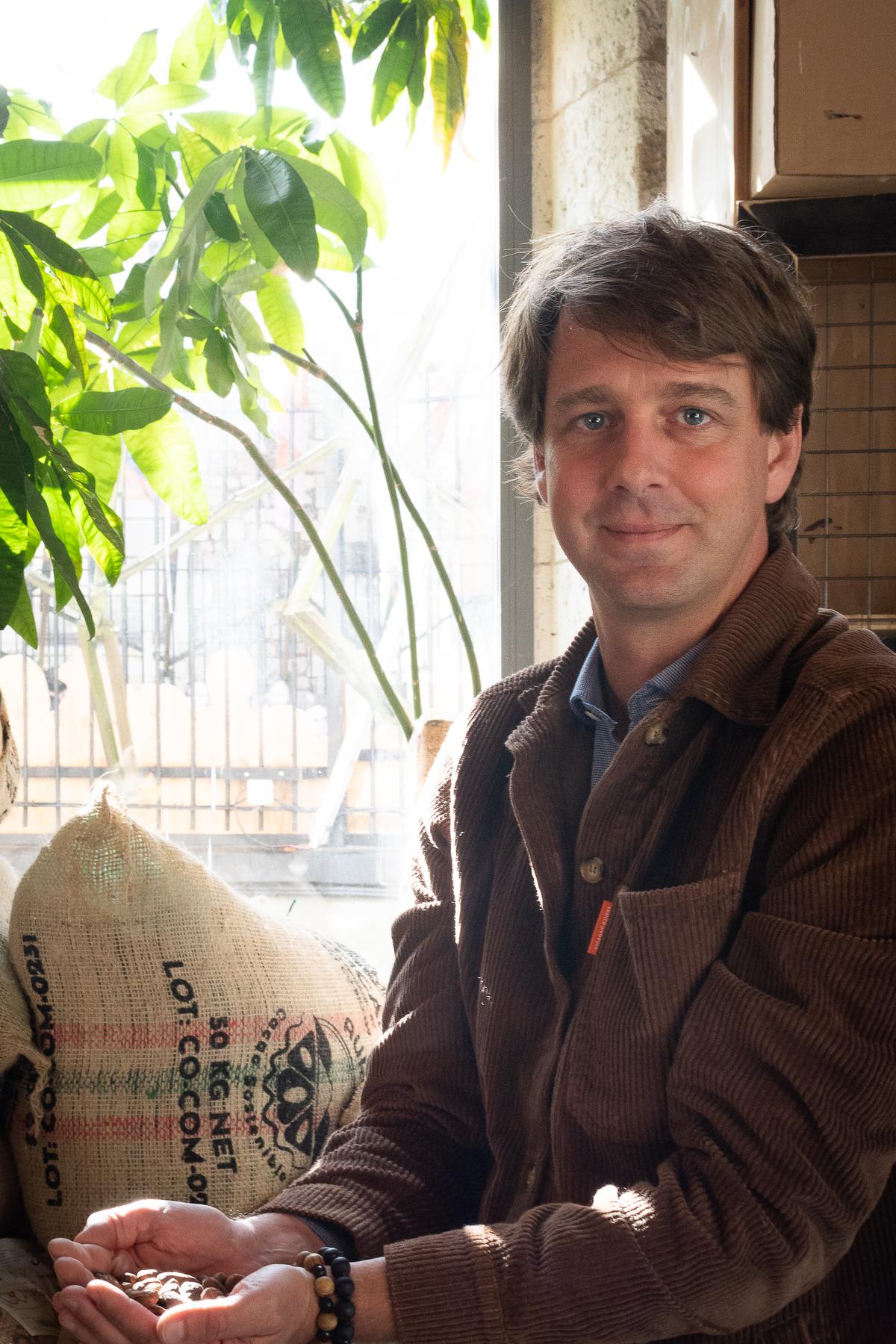 Le négociant en fèves de cacao Olivier Chauveaux, de Cocoateam