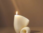 Contorsion inspiré de l’oeuvre éponyme de ARNO SEBBAN, (13 x 10 x 15 cm, 580 gr), 135€. Photo Sophie Badens