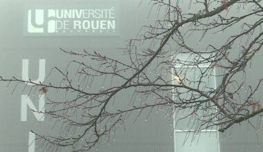 600 places en moins en licence, plusieurs dizaines de postes d'enseignants supprimés... Que se passe-t-il à l'université de Rouen ?