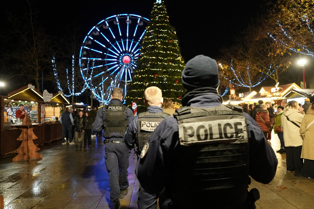 voici comment la police agit pour les protéger