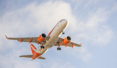 L'avion easyJet ne peut pas atterrir à Lyon, le vol dérouté au-dessus des Alpes