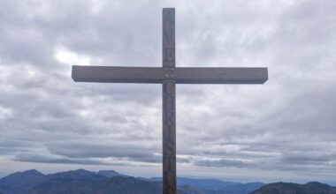près de Nice, une troisième croix installée... sans autorisation
