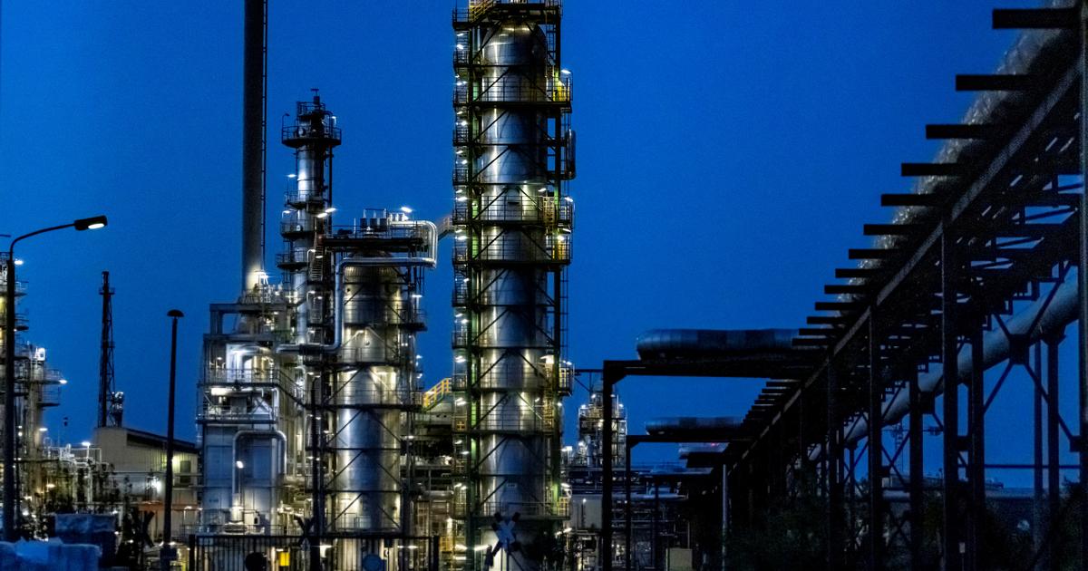 Le pétrole attend des nouvelles des négociations sur la guerre en Ukraine