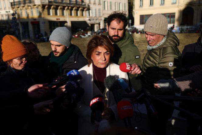 La présidente du conseil départemental des Bouches-du-Rhône, Martine Vassal, devant la préfecture des Bouches-du-Rhône, à Marseille, le 20 novembre 2025.