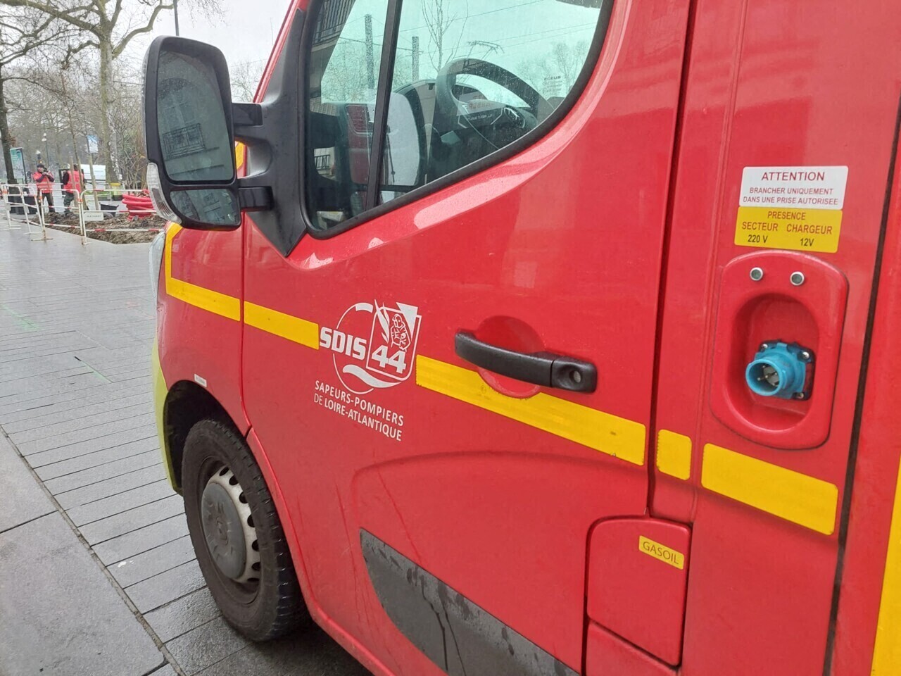 deux personnes s’échappent avant l’arrivée des pompiers