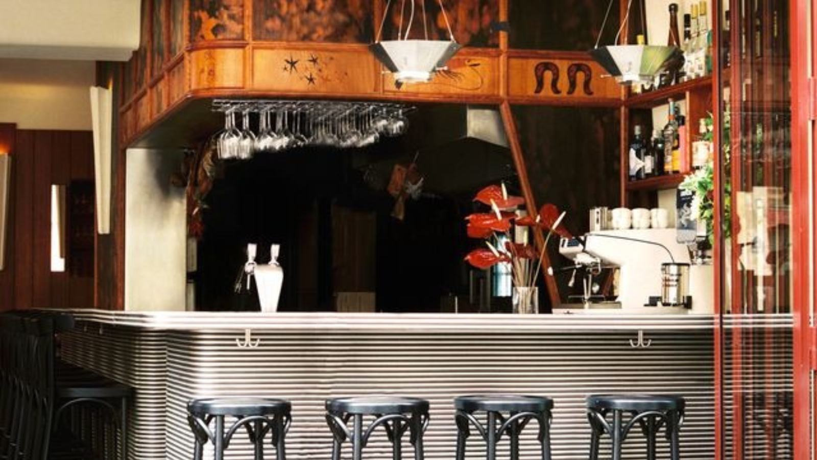 Arcane 17 : le nouveau restaurant fashion où tout le monde veut une table dans le Marais