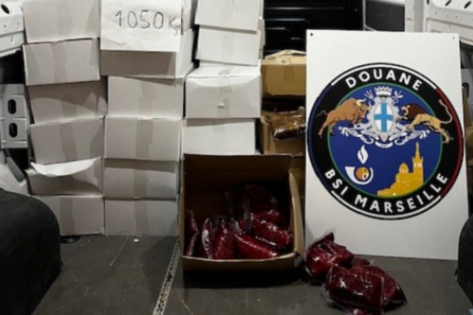 Plus de 1000 kilos de tabac ont été saisis.