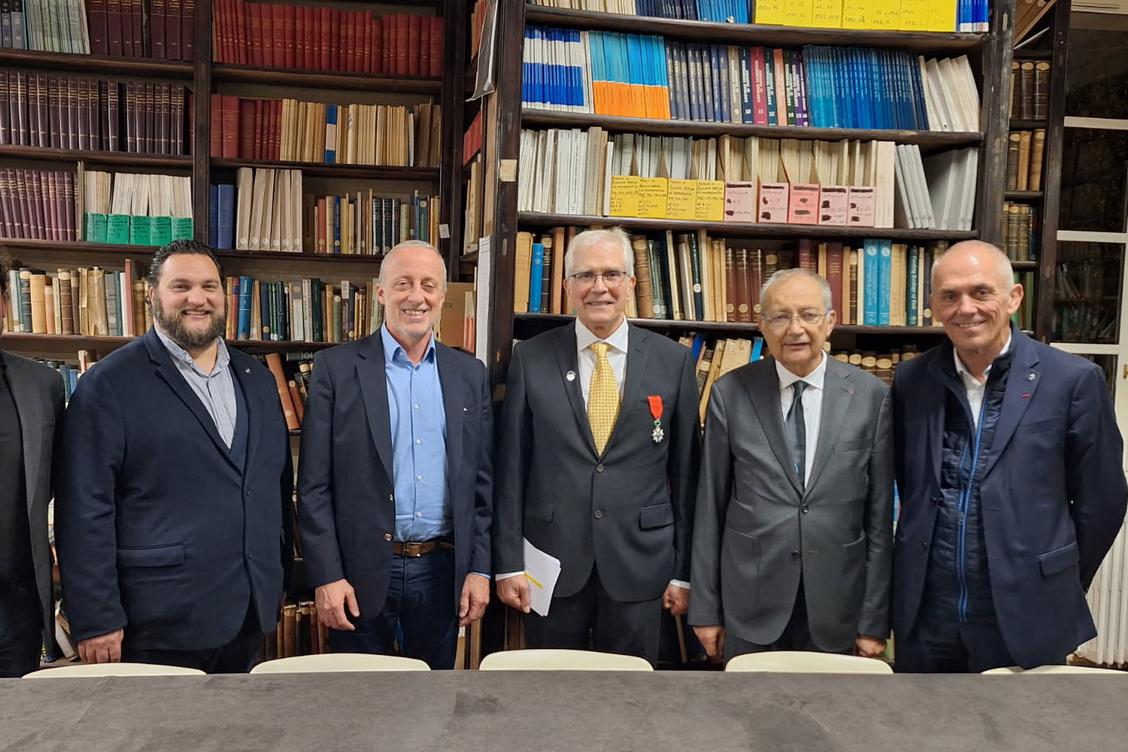 à Villefranche-sur-Mer, l’océanographe Jean-Pierre Gattuso reçoit la Légion d’honneur