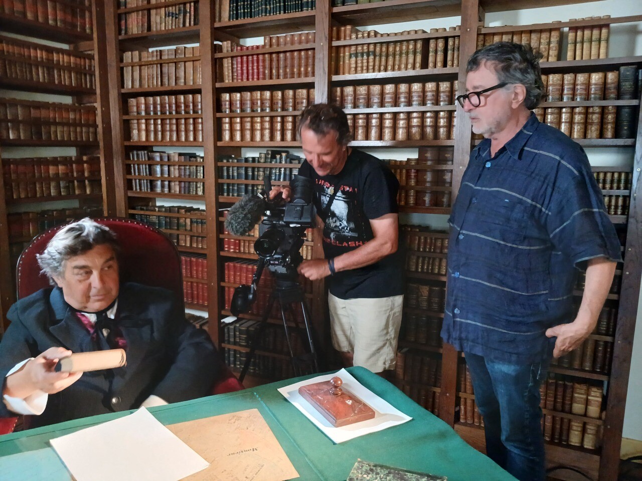 Avec la voix de Charles Berling, ce film retrace la vie en Bretagne d'un "géant oublié"