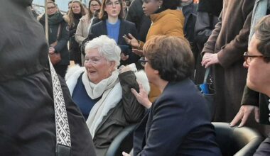 Line Renaud inaugure à Lille le jardin qui porte désormais son nom