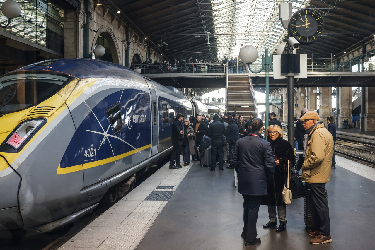 le trafic entre Paris et Londres reprend, mais l'incident laisse à quai des voyageurs désemparés