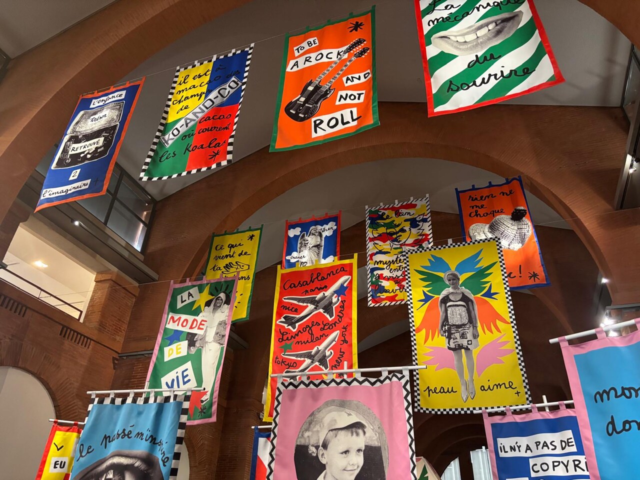 L&rsquo;exposition Castelbajac m&ecirc;le 300 oeuvres, dont des photographies.  (&copy; Gabriel Kenedi / Actu Toulouse)