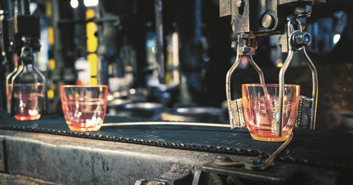 «Il reste de la place dans les placards des Français» : Duralex, l’inusable savoir-faire français