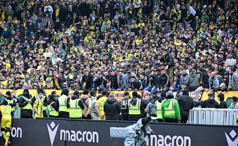 Illustration : "FC Nantes : La Brigade Loire va manifester son mécontentement contre Lens"
