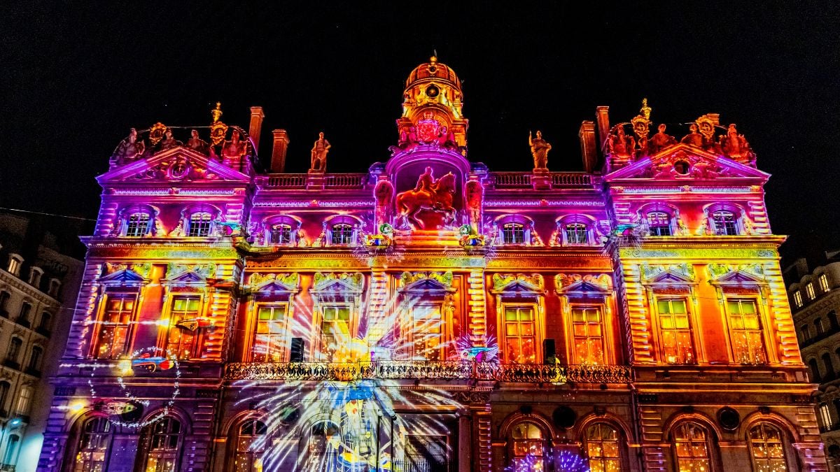 "Quel rapport avec la Vierge ou la culture lyonnaise ?"