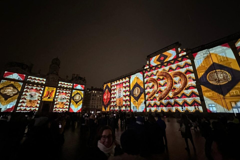 Les illuminations de la place des Terreaux pour cette édition 2025.