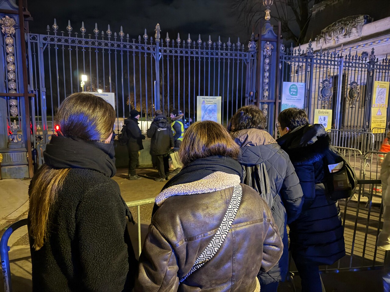 colère pour les drones à la Tête d'Or