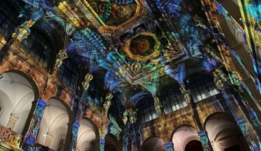 on a vu le nouveau son et lumière projeté au Palais de la Bourse