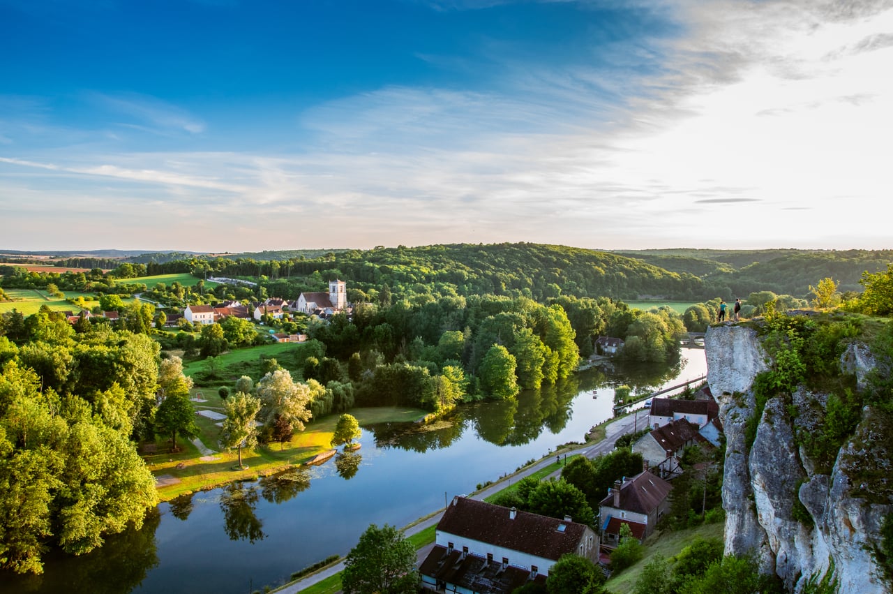 sa maison familiale à Pourrain dans l'Yonne