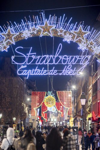 Marché de Noel 2024 arches de décoration