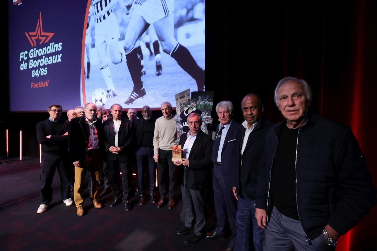 Une grande partie de l&rsquo;&eacute;quipe des Girondins de la saison 1984-1985 &eacute;tait pr&eacute;sente aux Oscars Sud Ouest du sport lundi 15&nbsp;d&eacute;cembre &agrave; Bordeaux.