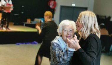À Rennes, cette association propose de faire danser les personnes âgées isolées pour les fêtes de Noël
