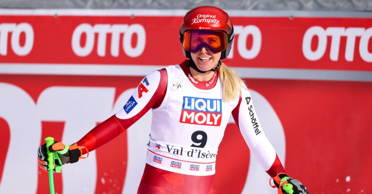 Huetter ouvre son compteur, Vonn 3e